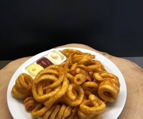 Krydrede spiral pommes frites - Lille 35,00 kr. 